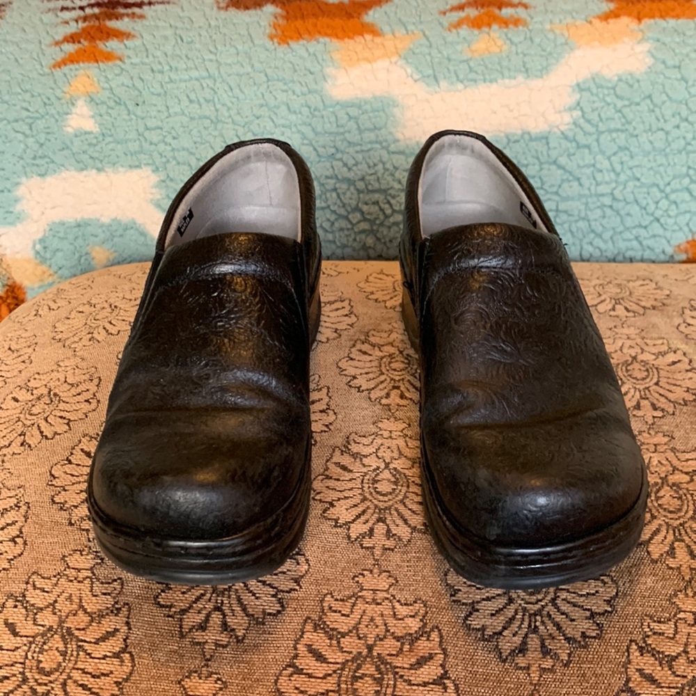 Klogs clogs